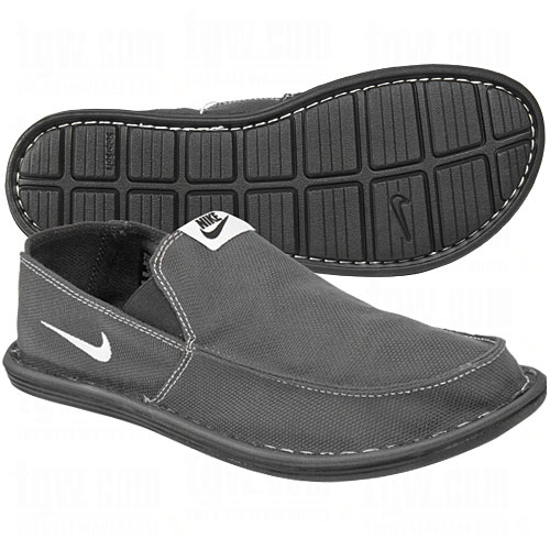 nike men slip on sneakers